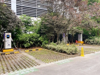 湖州德清体育中心充电站